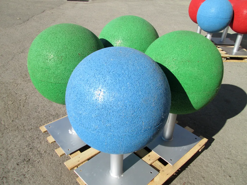 ECO-BALL 8 ECO-BALL in più colorazioni mostrate come prodotto