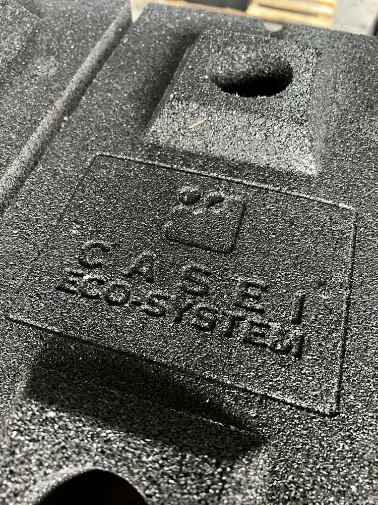 ECO-BALLAST 11 Close-up of the logo on the ECO-BALLAST ballast