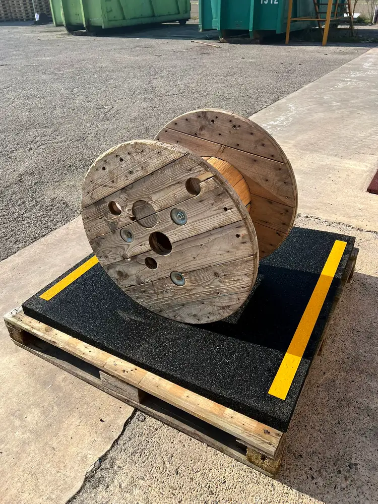 Tappeti antiscivolo per il fissaggio del carico 3 ECO-COIL TRAP