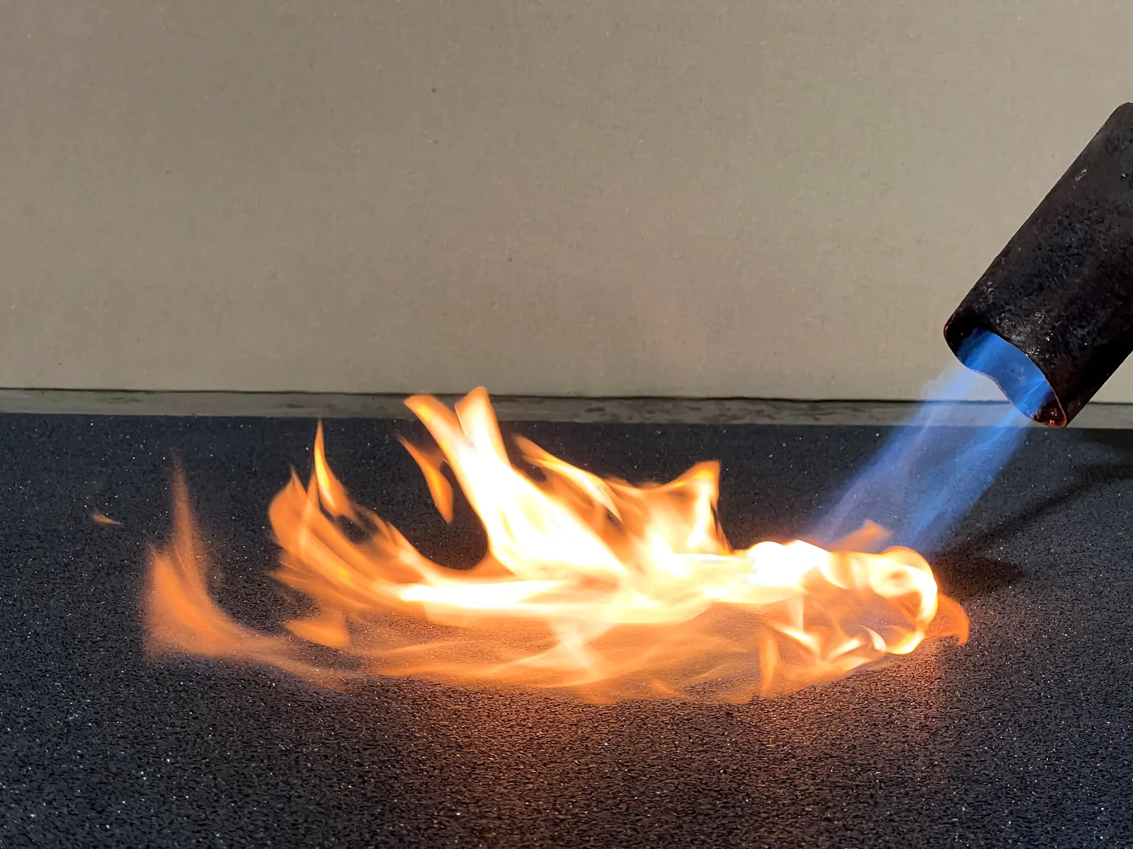 Flame Exposure Test on the Surface of ECO-FLAME STOP GYM Flooring