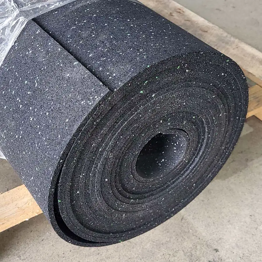 ECO-KARGRIP ROLL 4 Close-up of the recycled rubber surface of ECO-KARGRIP ROLL